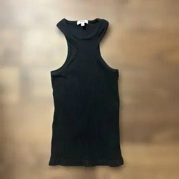 타키자와 마키코 애용 AGOLDE 블랙 탱크탑 S