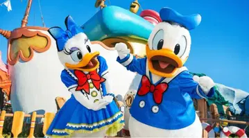 도날드 덕의 콰키 덕 시티 도날드 리본