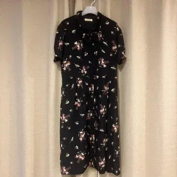 잉게보그 원피스 꽃무늬