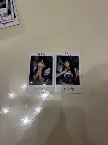 아리스 루나 폴라로이드 세트 사 있음