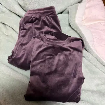 UNIQLO 울트라 스트레치 스무스 세트 M 사이즈