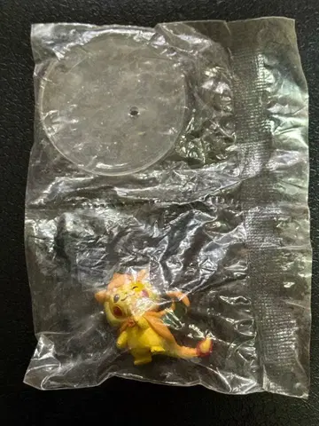 포켓몬 센터 피카츄 판초 리자몽 가챠