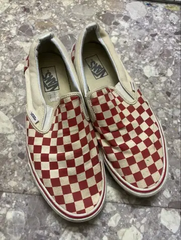 반스 슬립온 빨간색과 화이트 체커