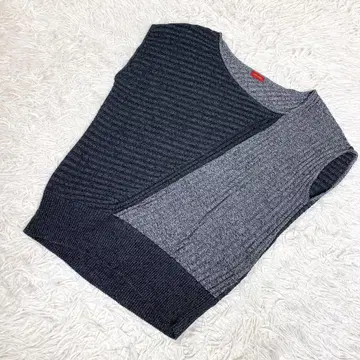 투모로우랜드 슬리브리스 니트 비대칭 아크릴 그레이 일본제