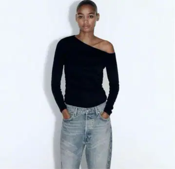 ZARA 개더 T셔츠 오프숄더 상의 블랙 S