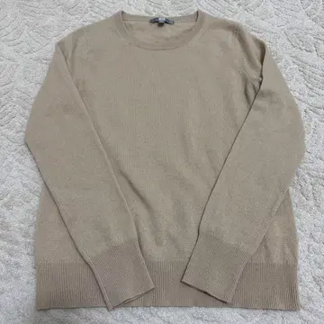 유니클로 UNIQLO 캐시미어 크루넥 스웨터(긴팔) 베이지