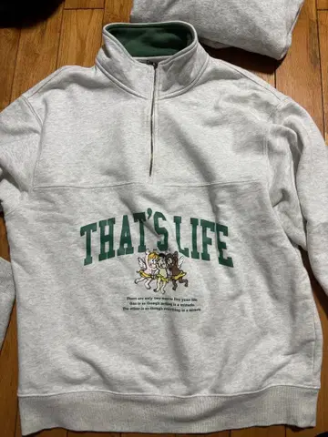 That's life 더츠라이프 하프 지퍼 맨투맨