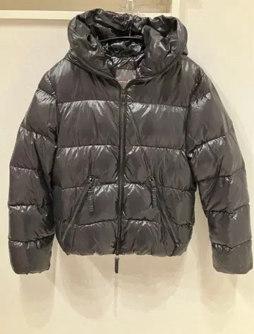 DUVETICA 후드 부착 다운 자켓 44 블랙