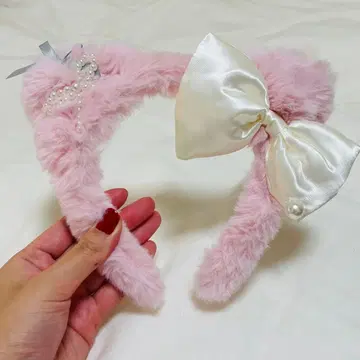 [새상품급] USJ 유니버셜 헬로 키티 머리띠 핑크 복슬복슬 모자