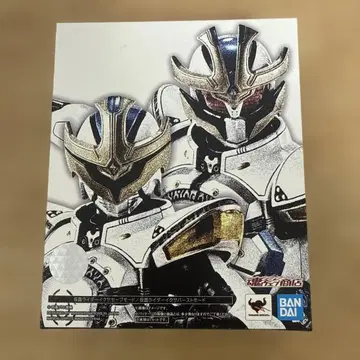 [ 미개봉 새상품 ] SHF 진골조각 가면라이더 이크사