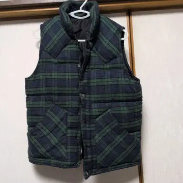 네이비 그린 체크 다운 베스트