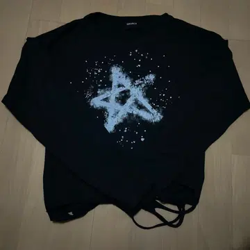 새상품급 GRANCY 큐빅 디자인 그래픽 데미지 롱T M 사이즈