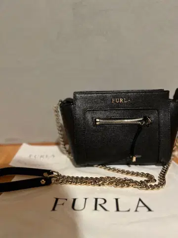[새상품급] FURLA 메트로폴리스 숄더백 블랙 훌라