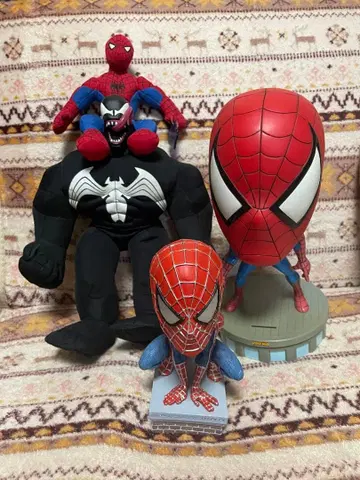 스파이더맨 베놈 피규어