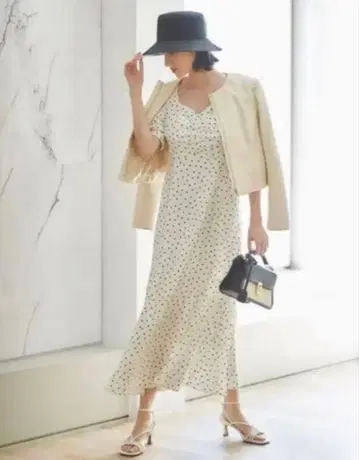 CELFORD 셀포드 가죽 페플럼 자켓