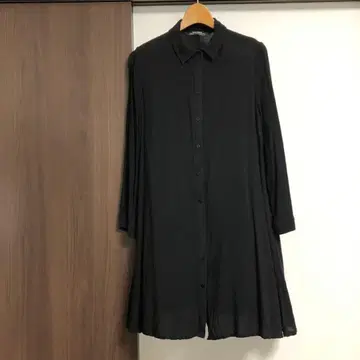 ZARA WOMAN 블랙 블라우스