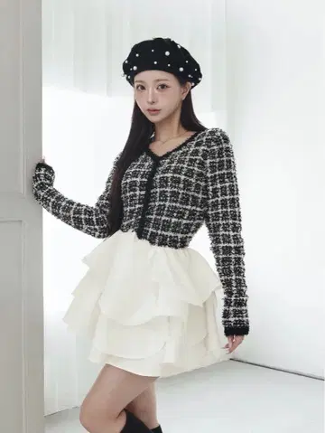 [ Darich ] 볼륨 프릴 트위드 니트 미니 원피스