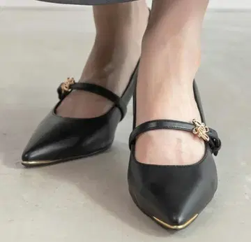 2WAY 모노그램 부품 벨트 펌프스 란다