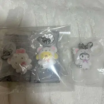 푹신푹신 스노우 산리오 메지루시 액세서리