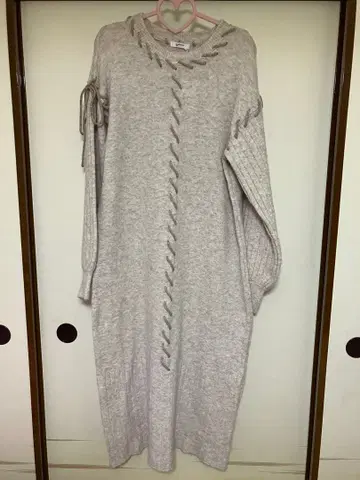 베이지 계열 니트 원피스 귀여운 스웨터 L