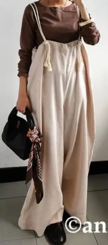 안티카 코듀로이 살로펫 와이드 팬츠