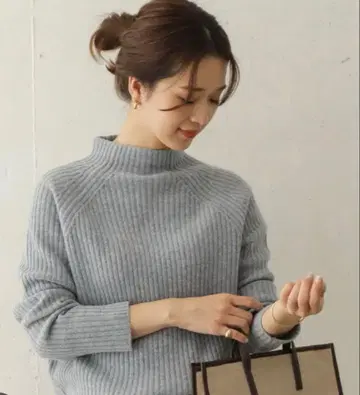 어반 리서치 도어스 보틀넥 리브 니트 미사용 새상품