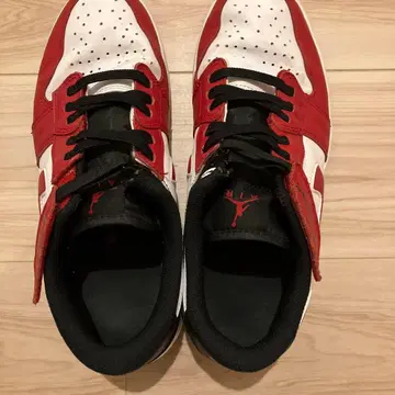 Jordan 레드/화이트 스니커즈