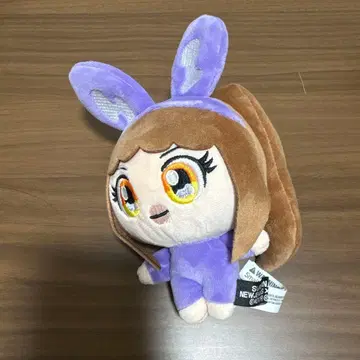 NewJeans 혜인 봉제 인형 키링 무라카미 다카시 콜라보