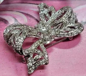 반돔 부티크 리본형 브로치