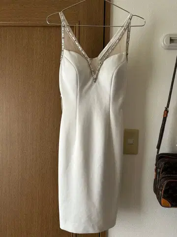 드레스 캬바쿠라 M