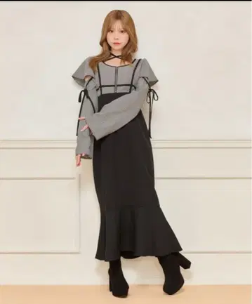 apresjour 긴팔 플레어 머메이드 원피스