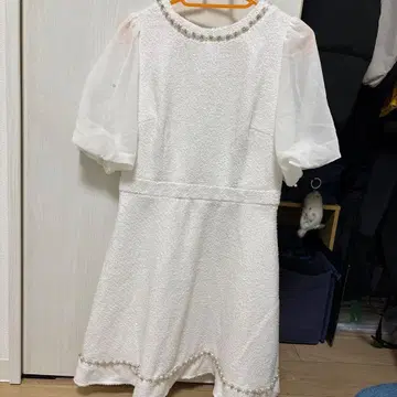 화이트 JEWELS 드레스