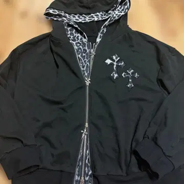 갸루 스타일 그런지 스타일 레오파드 무늬 십자가 후드티