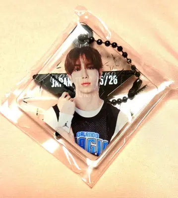 도쿄 회장 한정판 키링 카즈타