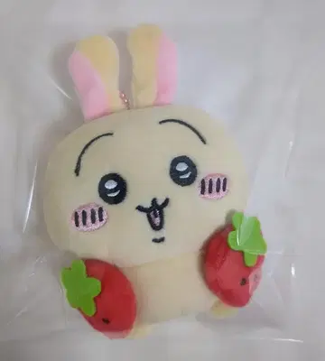 미개봉 새상품 딸기를 든 토끼 마스코트 키링 2