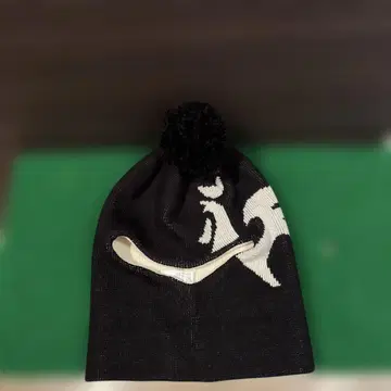 르꼬끄의 니트 모자입니다.