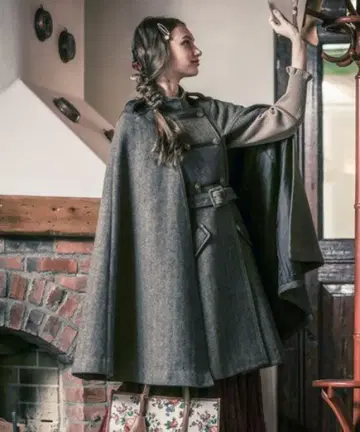 axes femme 나폴레옹 코트 액시즈