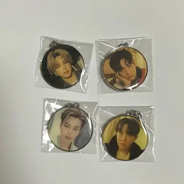 BTS Japan Exhibition THE BEST 키링 공식