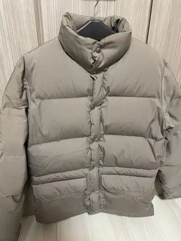 THE NORTH FACE 베이지 다운 자켓