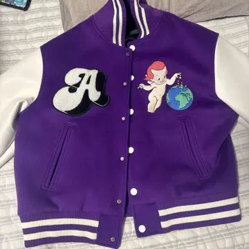 Goodkids 퍼플 바시티 자켓 애니메이션 자수