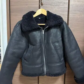 GU 무스탕 터치 플라이트 자켓 블랙 M