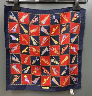 Salvatore Ferragamo 스카프