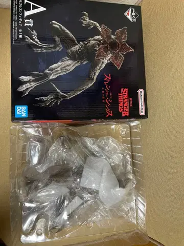 기묘한 이야기 데모고르곤 피규어