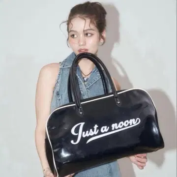 Just a moon 보스턴 백 블랙 나카마치 아야