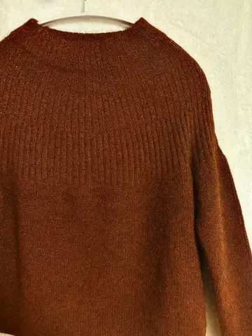 INDIVI 모크넥 니트 라메 믹스 라쿤 양모 브라운 사이즈 5