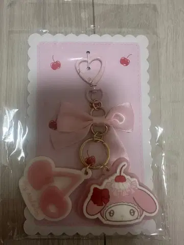 마이멜로디 아크릴 키링 휘핑 체리 완판템