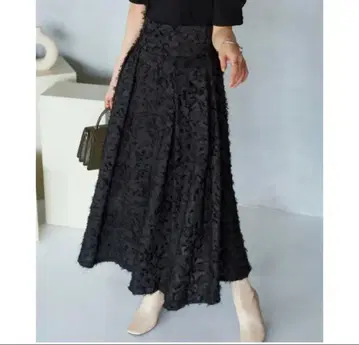 루일 에 부티크 컷 자카드 하이웨스트 스커트 블랙