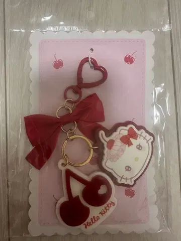 헬로키티 휘핑 체리 아크릴 키링 완판템
