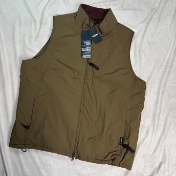 [ 미사용 ] WILD THINGS MARSHMALLOW VEST 브라운