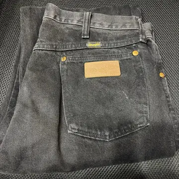 블랙 스트레이트 데님 팬츠